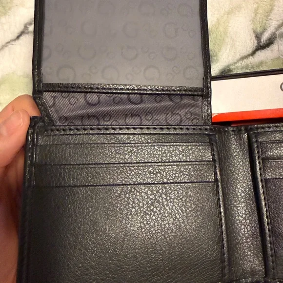 GUESS Black and Red Leather Card Holder - Picture 4 of 6